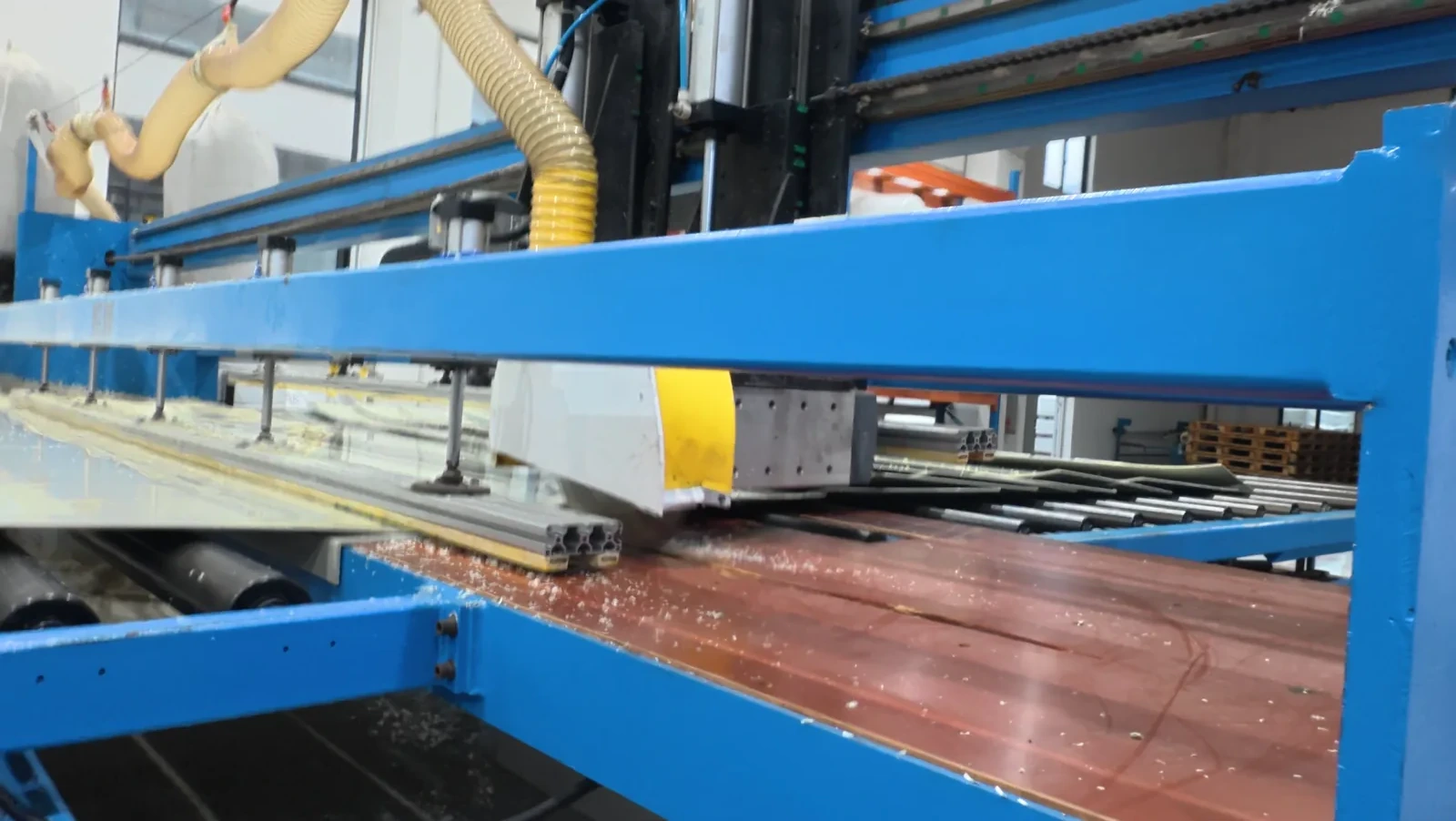 PP sheet manufacturing equipment at the QEEHUA factory