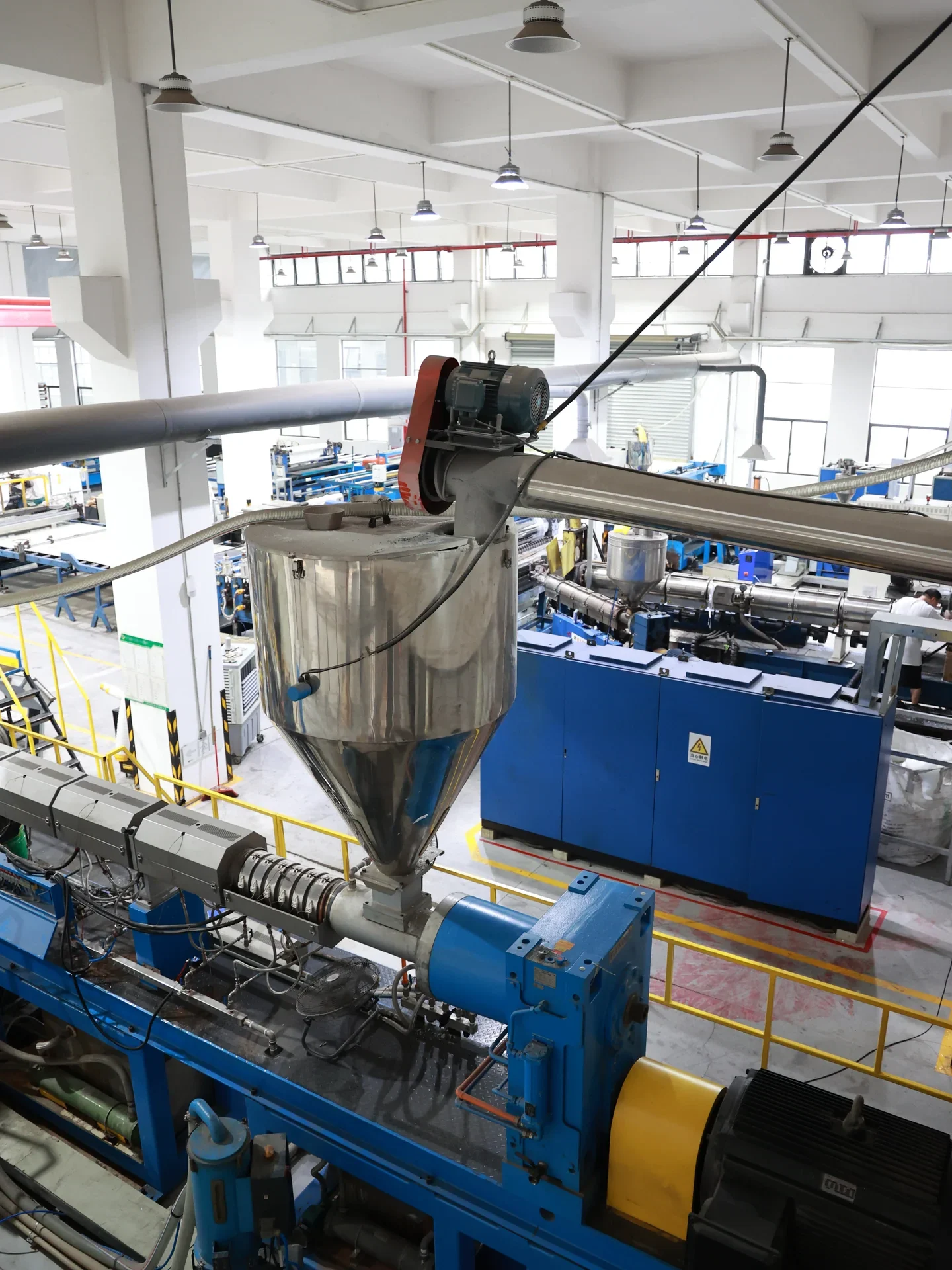 QEEHUA production detail for outdoor PP equipment